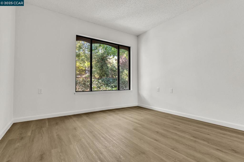 ROSSMOOR - Residential
