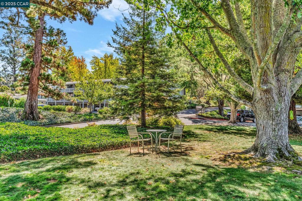 ROSSMOOR - Residential