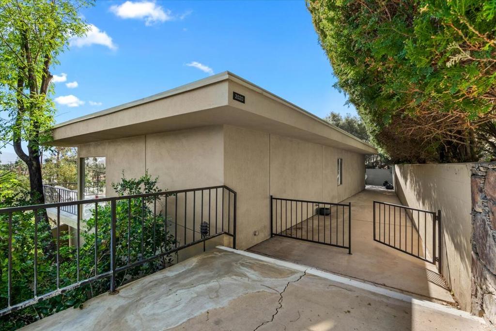 2020 Southridge Drive