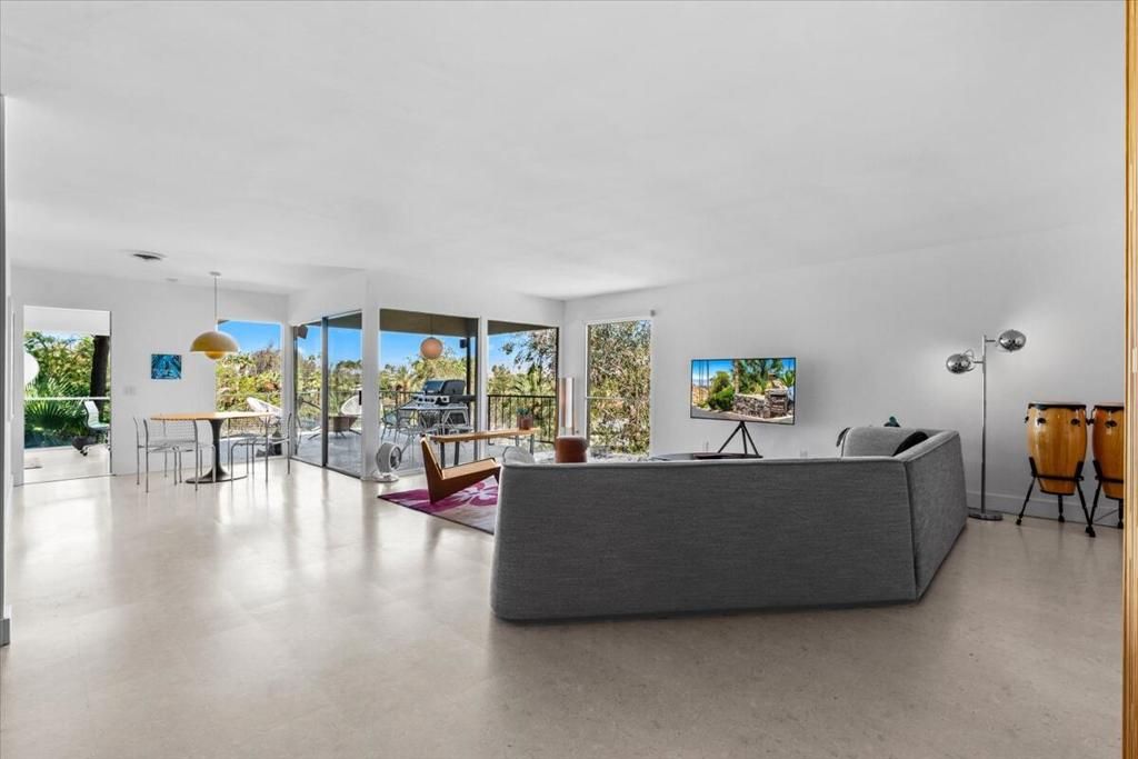 Photo of 2020 Southridge Drive, Palm Springs, CA 92264 (MLS # 219136913PS)