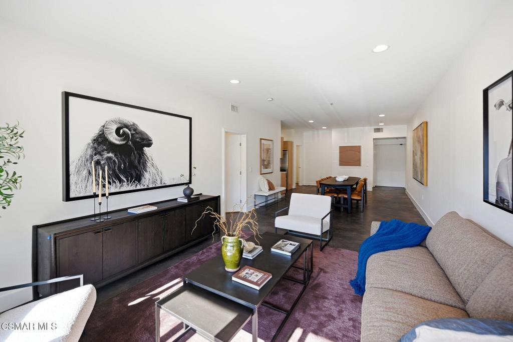 5016 Bakman Avenue 104, North Hollywood CA 91601