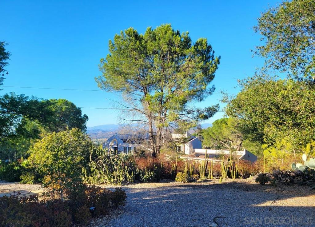Ramona - Residential