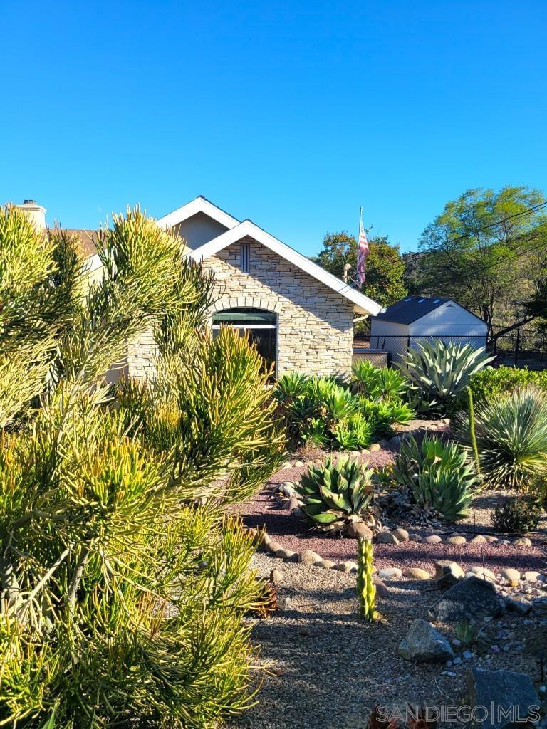 Ramona - Residential