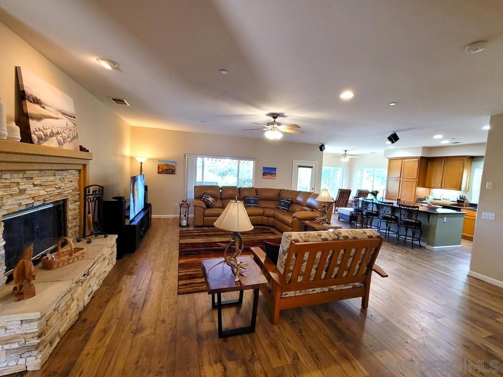 Ramona - Residential