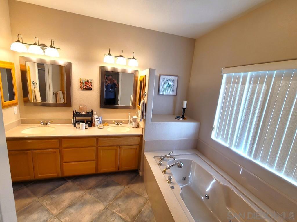 Ramona - Residential