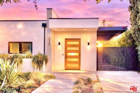 Photo of 4040 Cartwright Avenue, Studio City, CA 91604 (MLS # 25609645)