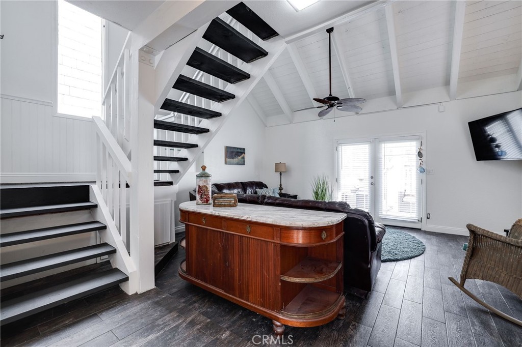 620 18th Street Front House