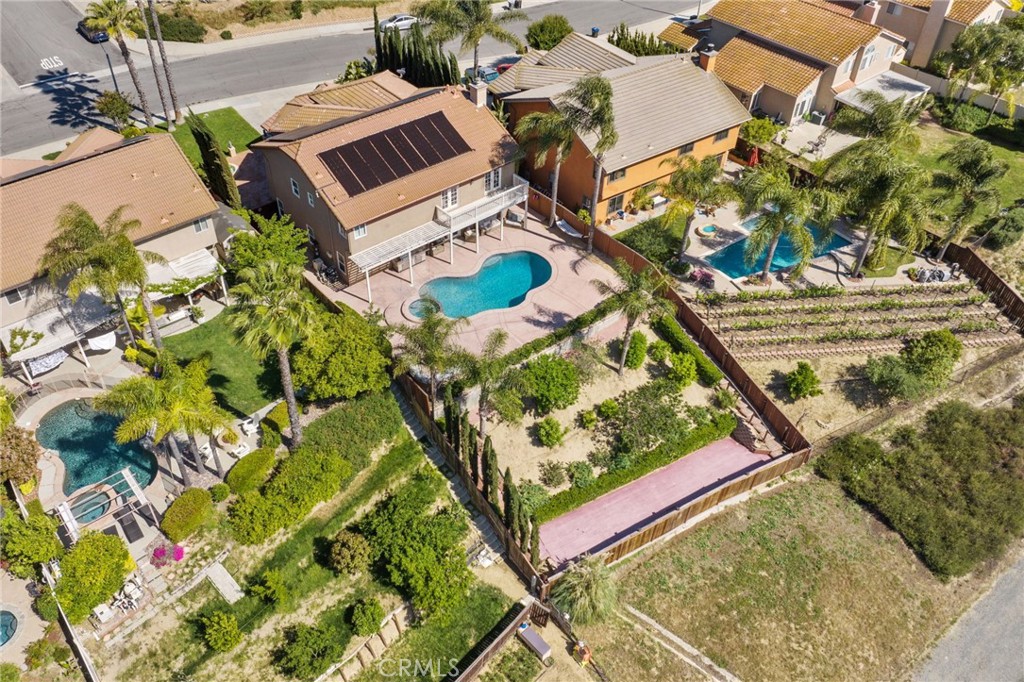 40493 Calle Katerine