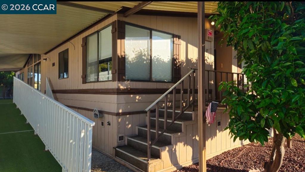 16 Surf Drive