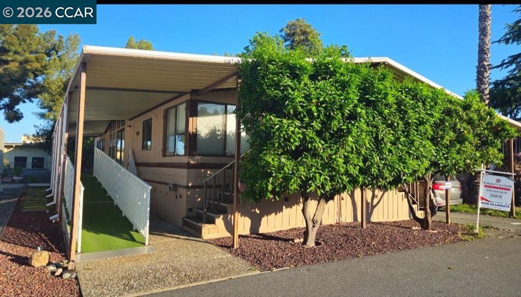 16 Surf Drive