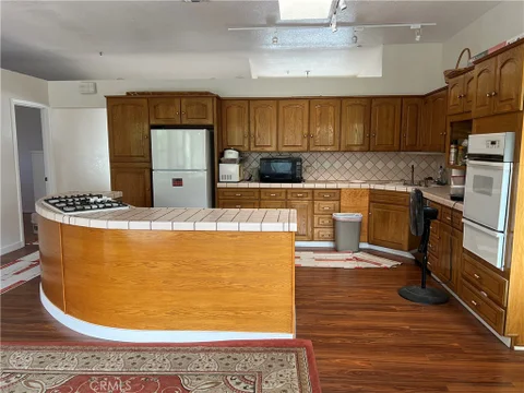 MLS: TR26151433