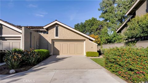 57 Pinewood Irvine CA 92604