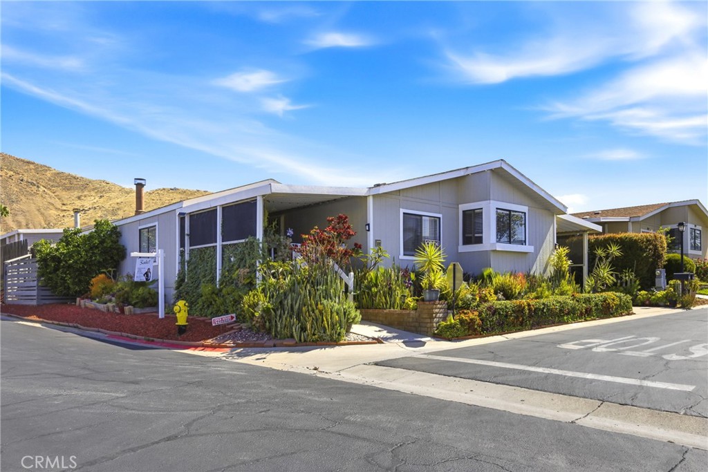 4080 Pedley Space 52