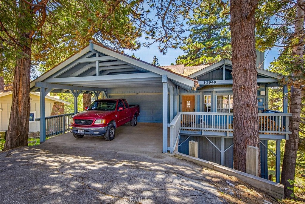 30949 Wild Oak