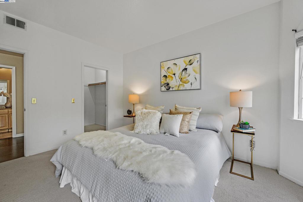 WILLOWBROOK - Residential