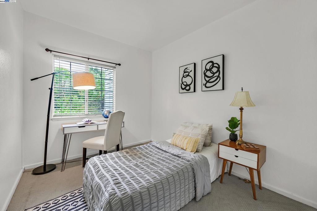 WILLOWBROOK - Residential