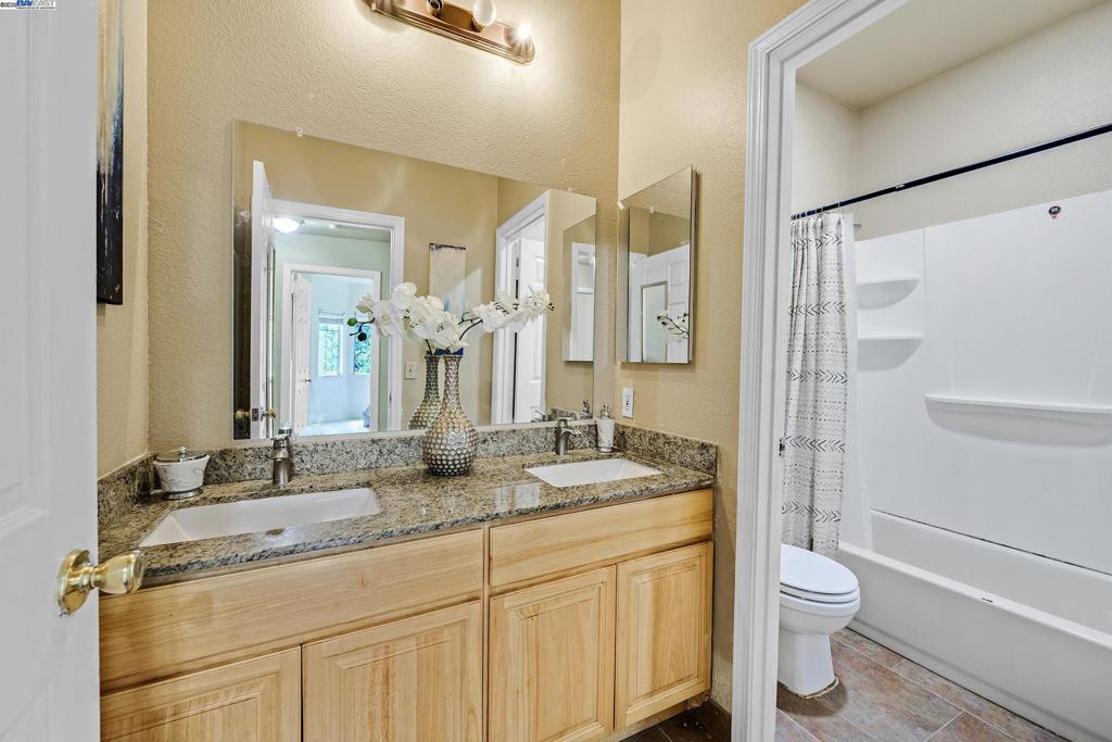 WILLOWBROOK - Residential