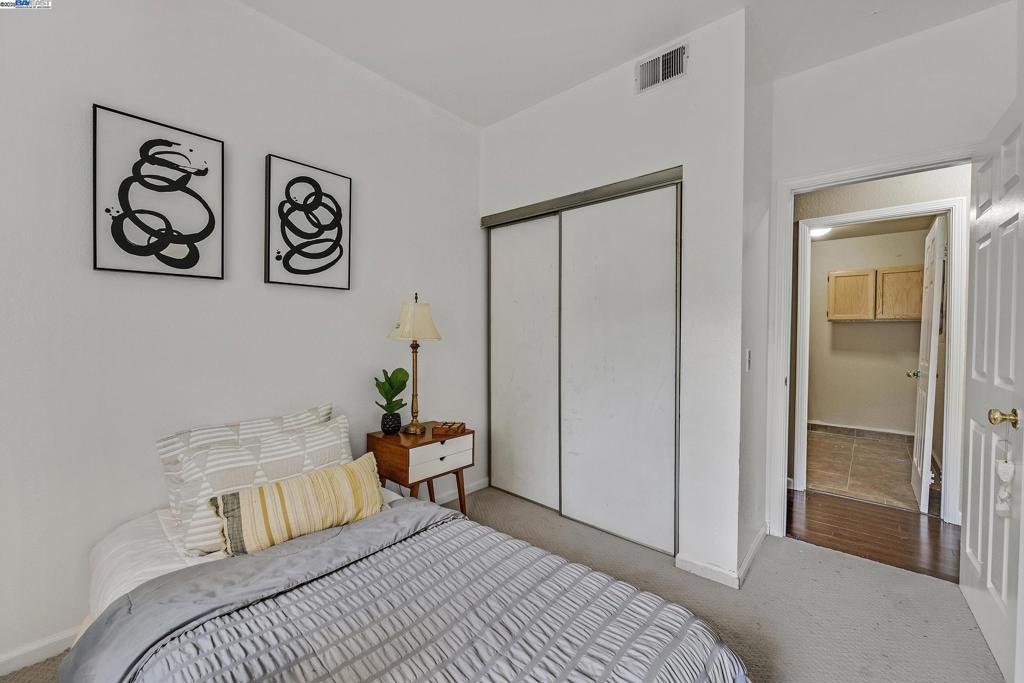 WILLOWBROOK - Residential