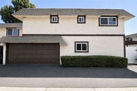 Photo of 128 Fairview Street, Unit 1 ST, Santa Ana, CA 92704 (MLS # PW26134389)