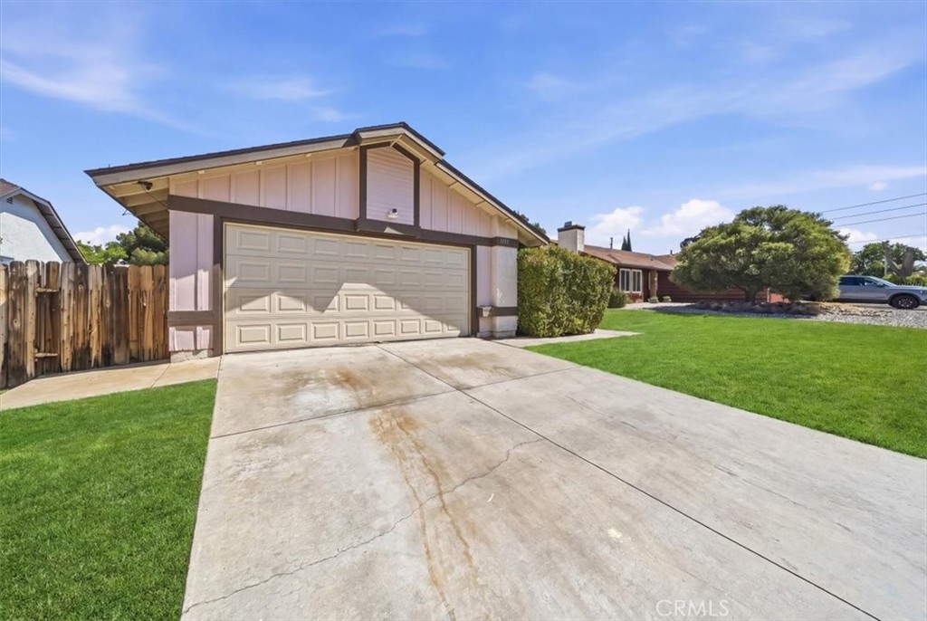 1855 E Avenue R2