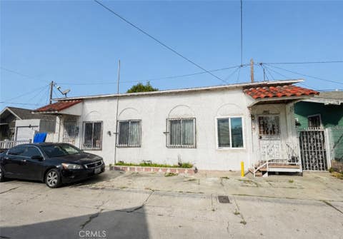 Photo of 1039 E Chanda Court, Long Beach, CA 90813 (MLS # SW26174388)