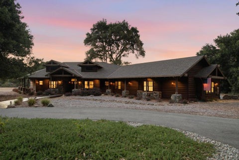 Photo of 12401 Merriman Lane, Gilroy, CA 95020 (MLS # ML82054893)