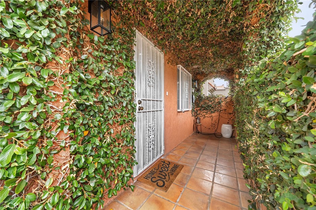 1301 W 56th Street