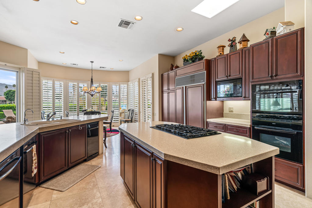 75611 Camino De Paco