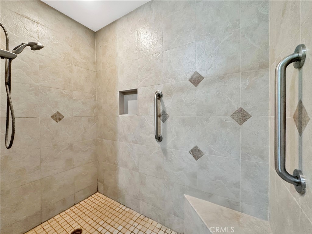 Huntington Beach, California, 92647, United States, 7 Bedrooms Bedrooms, ,5 BathroomsBathrooms,Residential,Active,2042733