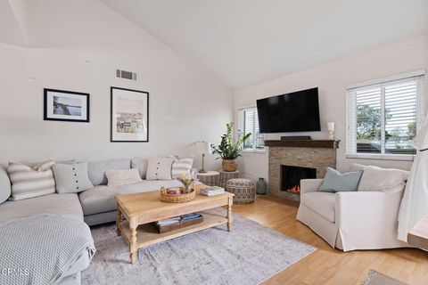 Tiny photo for 1280 Seacliff Court #2, Ventura, CA 93003 (MLS # V1-35266)