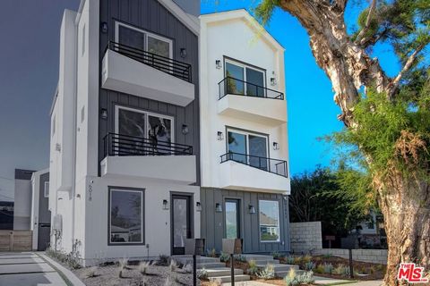 Photo of 6018 6018 1/2 Comey Avenue, Los Angeles, CA 90034 (MLS # 26641893)