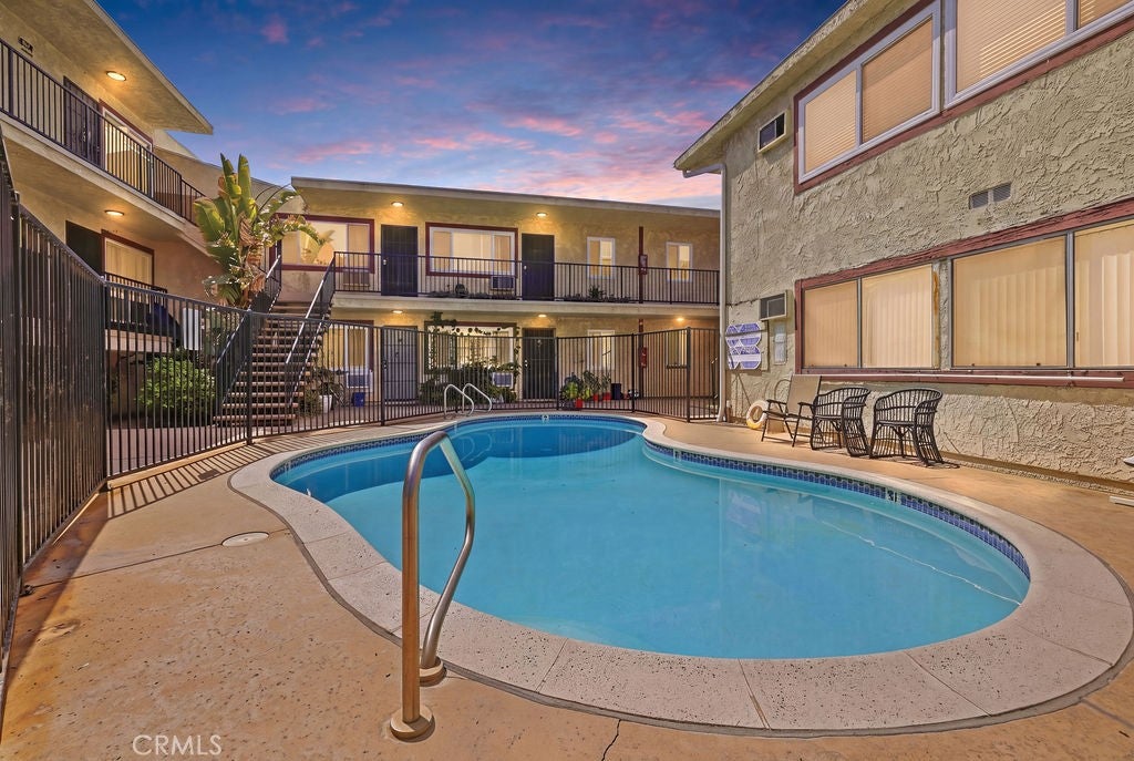 8800 Cedros Avenue 108