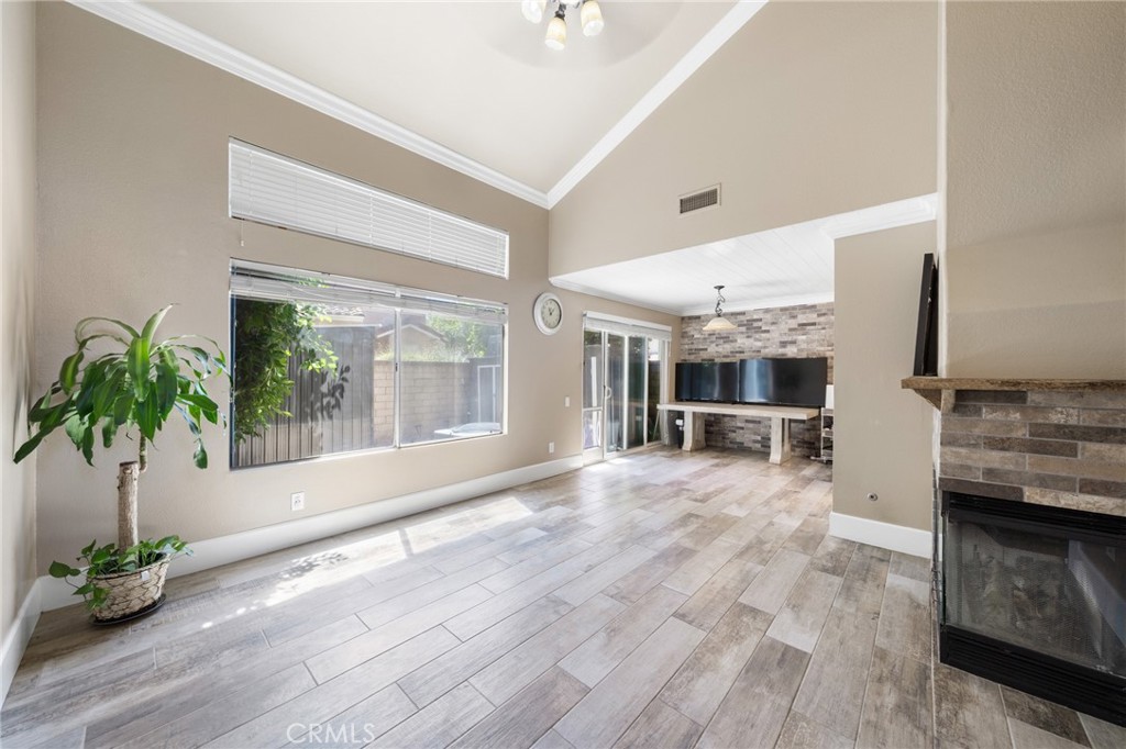 Canyon Rim(CR) - Residential