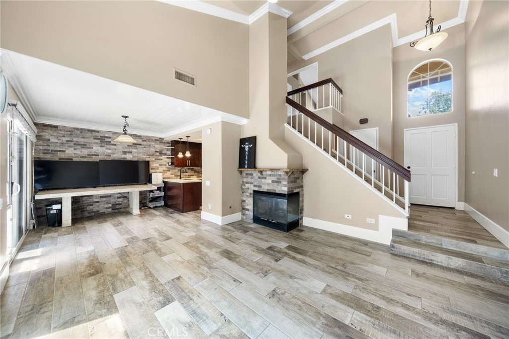 Canyon Rim(CR) - Residential