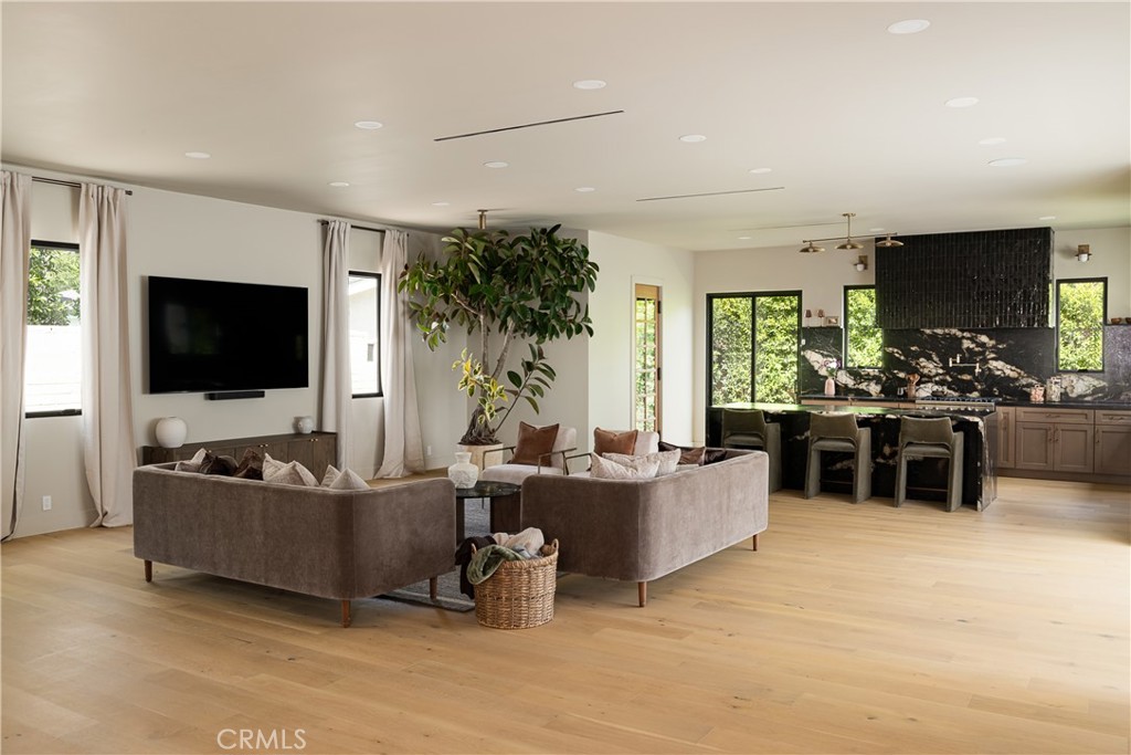 15719 Hartsook Street