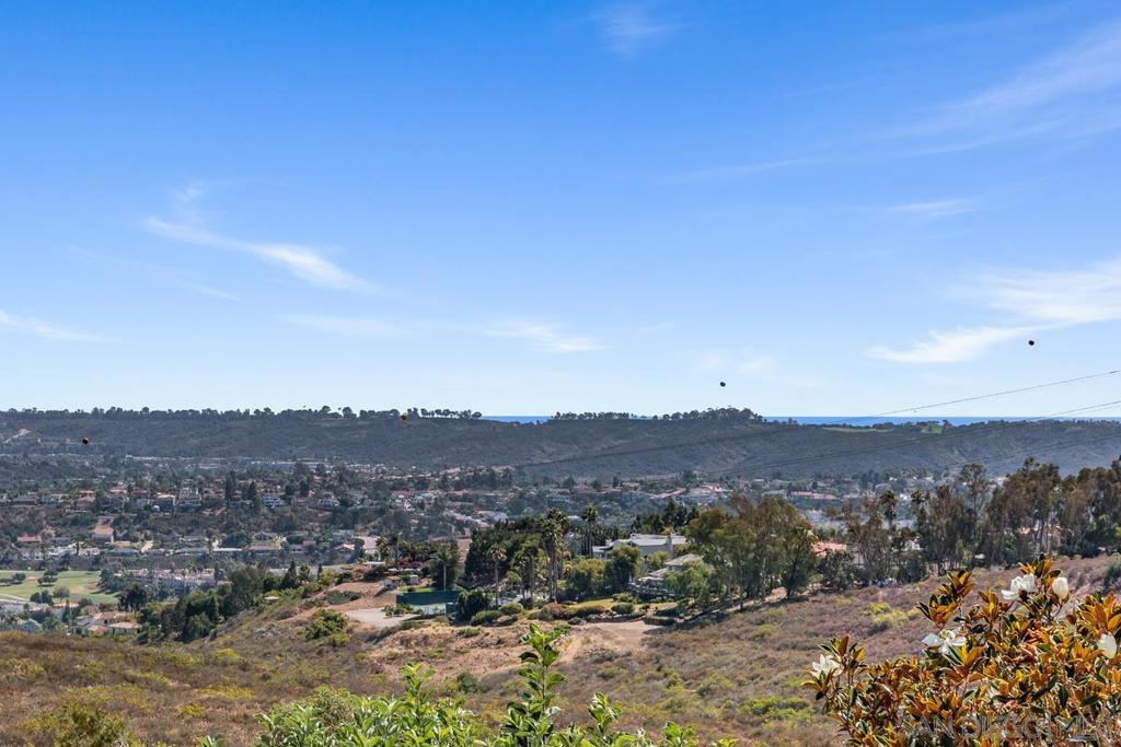 La Costa - Residential
