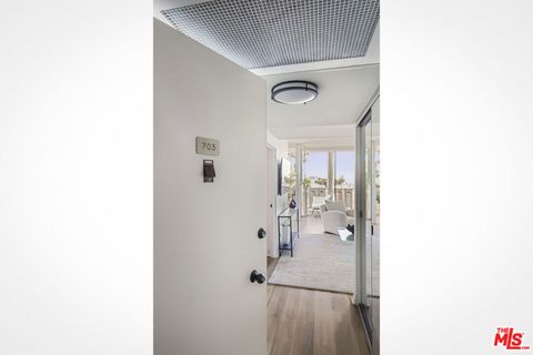 Photo of 4455 Los Feliz Boulevard #703, Los Angeles, CA 90027 (MLS # 26657327)