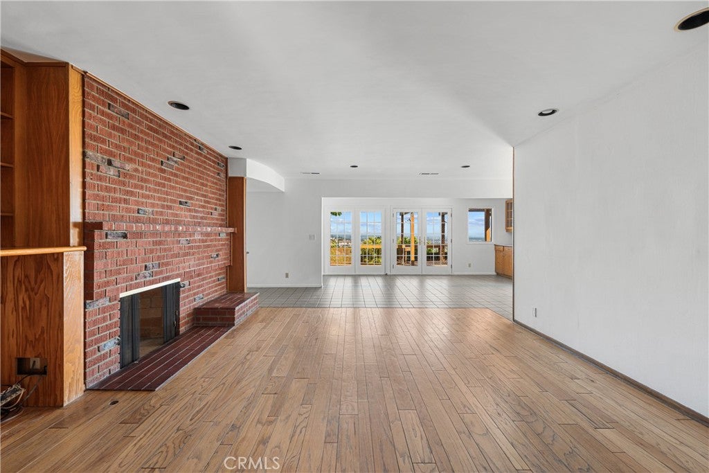 860 Ridgecrest