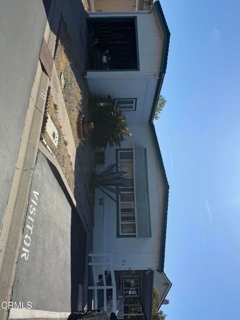 21 Poinsettia Gardens Drive 21 Ventura CA 93004