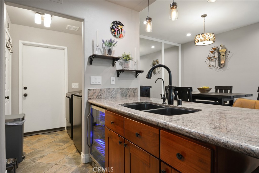 12 Saphir Way