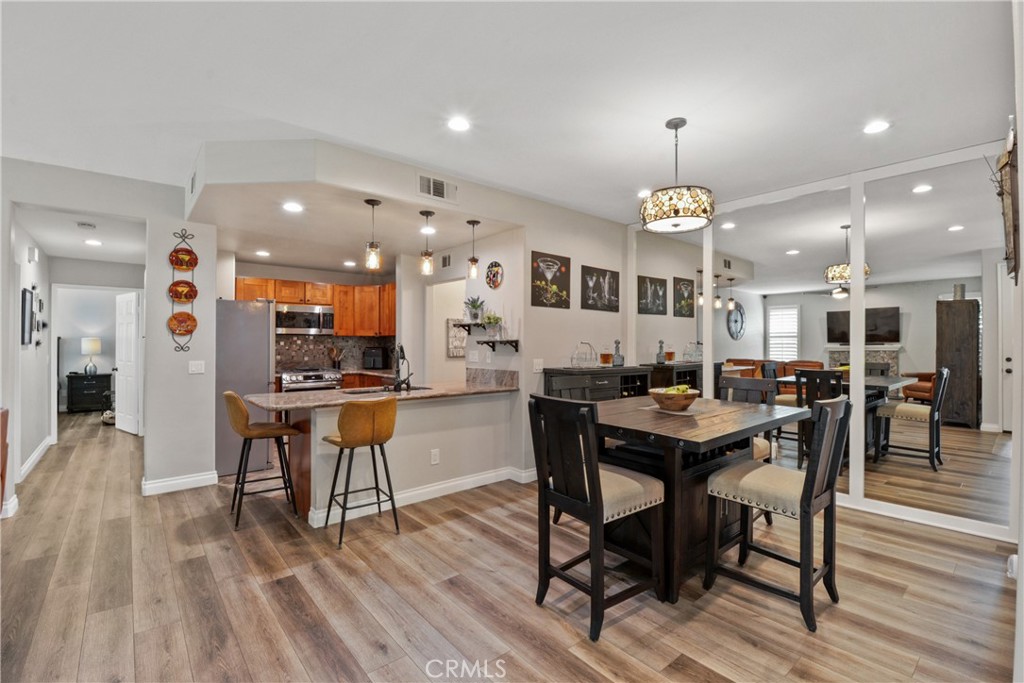 12 Saphir Way