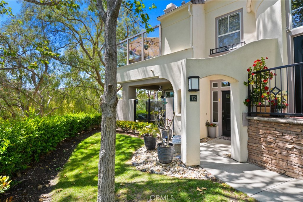 12 Saphir Way