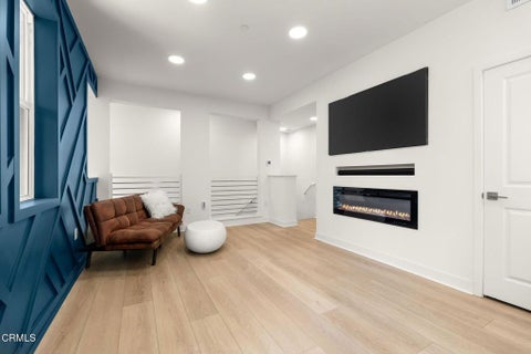 Tiny photo for 1244 E Thompson Boulevard #101, Ventura, CA 93001 (MLS # V1-38256)