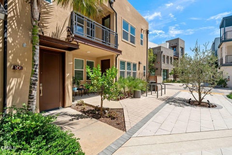 Tiny photo for 1244 E Thompson Boulevard #101, Ventura, CA 93001 (MLS # V1-38256)