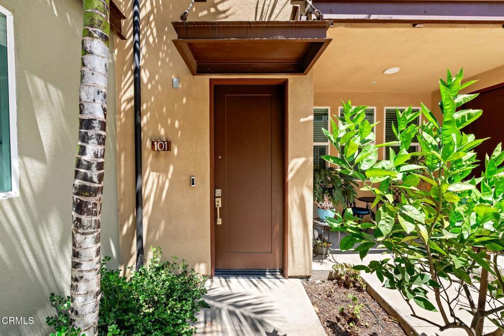 1244 E Thompson Boulevard 101