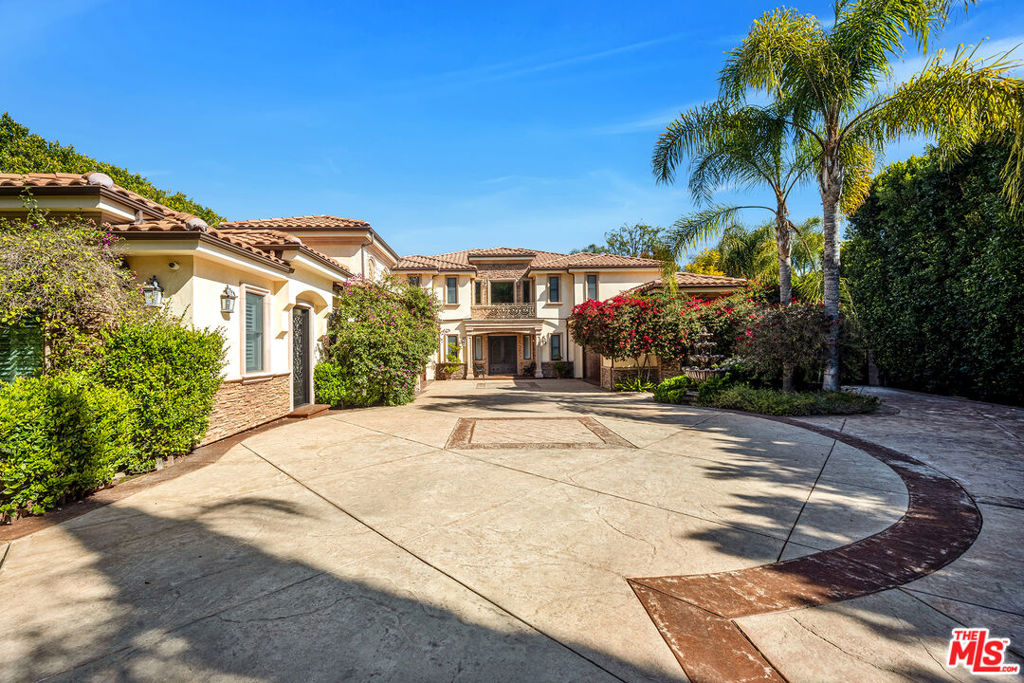 Properties 3 14933 Sutton Street