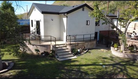 Photo of 9857 Foothill Boulevard, Lakeview Terrace, CA 91342 (MLS # GD26039415)