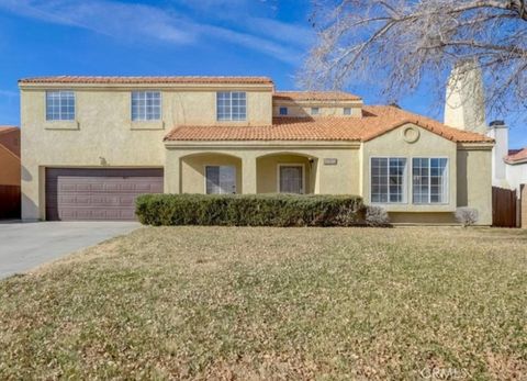 Photo of 38063 Wesley Court, Palmdale, CA 93552 (MLS # CV26061921)