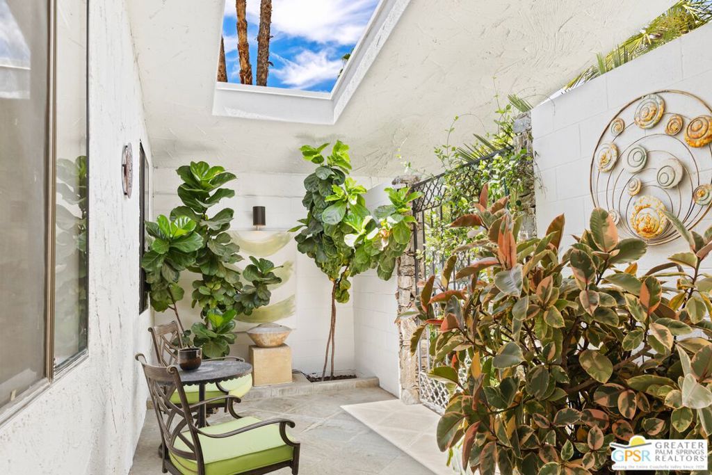 2430 Paseo Del Rey