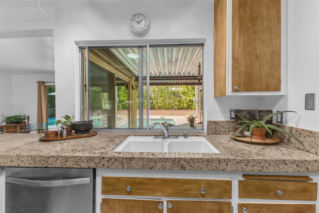 Magnesia Falls Cove - Residential